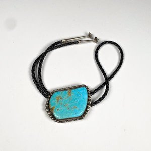 Lote anterior: Colgante de Plata y Turquesa con Cordones