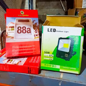 12 Ps. 12 visor de puerta con luz y 3 foco led 30w - imagen 2