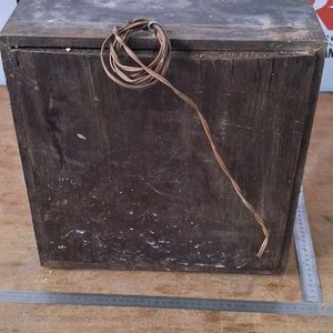 Parlante Antiguo de Madera con Rejilla Frontal - imagen 4
