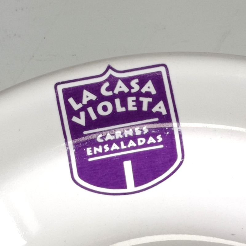 Platos de porcelana Olmos con publicidad de La Casa Violeta - imagen 2