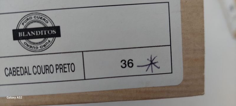 Calzado talle 36 - Zapatos de cuero negro - imagen 4