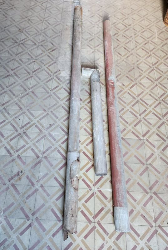 Lote de Caños de Chapa y Tirantes de Madera
