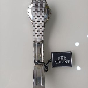 Reloj Orient Automático Acero Inoxidable Esfera Plateada - imagen 6