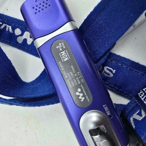 Reproductor MP3 Sony Walkman Digital Purple - imagen 5