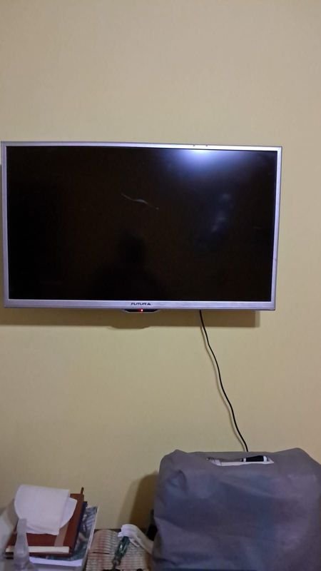 TV LED de 32 pulgadas en buen estado - imagen 2