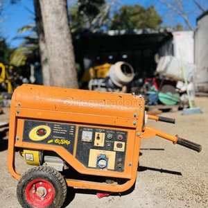 Lote siguiente: Generador Eléctrico a Nafta 6.5 HP