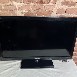 Lote anterior: Televisor Panavox Smart 40' con Control Remoto