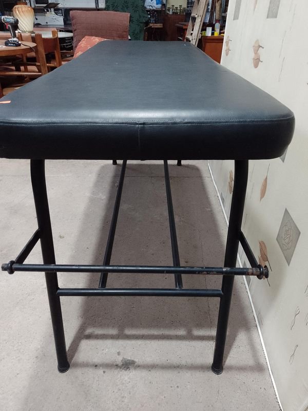 Mueble de mesa y colchón en buen estado - imagen 4