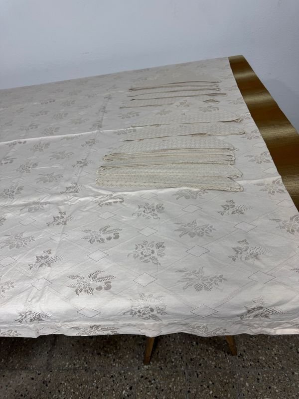 Antiguo mantel con seis servilletas - imagen 2