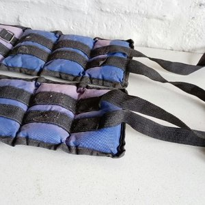 Lote siguiente: Par de Pesas para Tobillos y Muñecas Ajustables