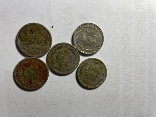 Lote de 5 Monedas Antiguas de 1 Centésimo (1901, 1909, 1936) - imagen 1