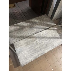 Par de Percheros Metálicos con Detalles en Pintura - imagen 2