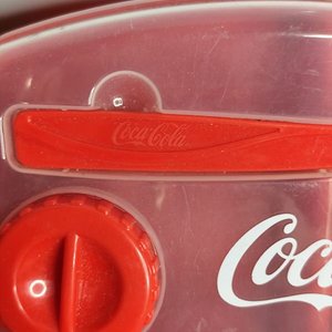 Lanchera Coca-Cola Roja con Cubiertos y Recipiente - imagen 6