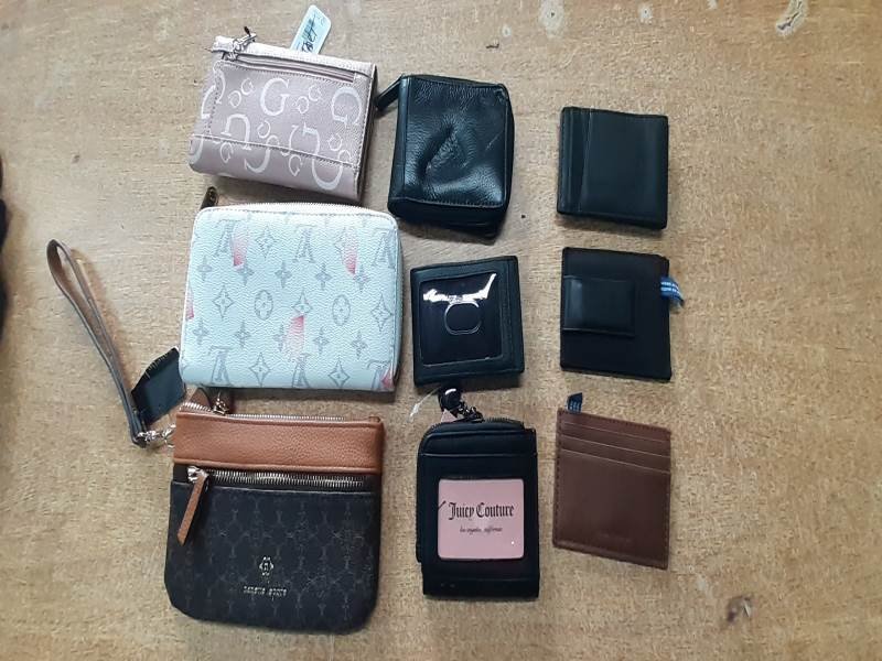 Lote de Billeteras Varias