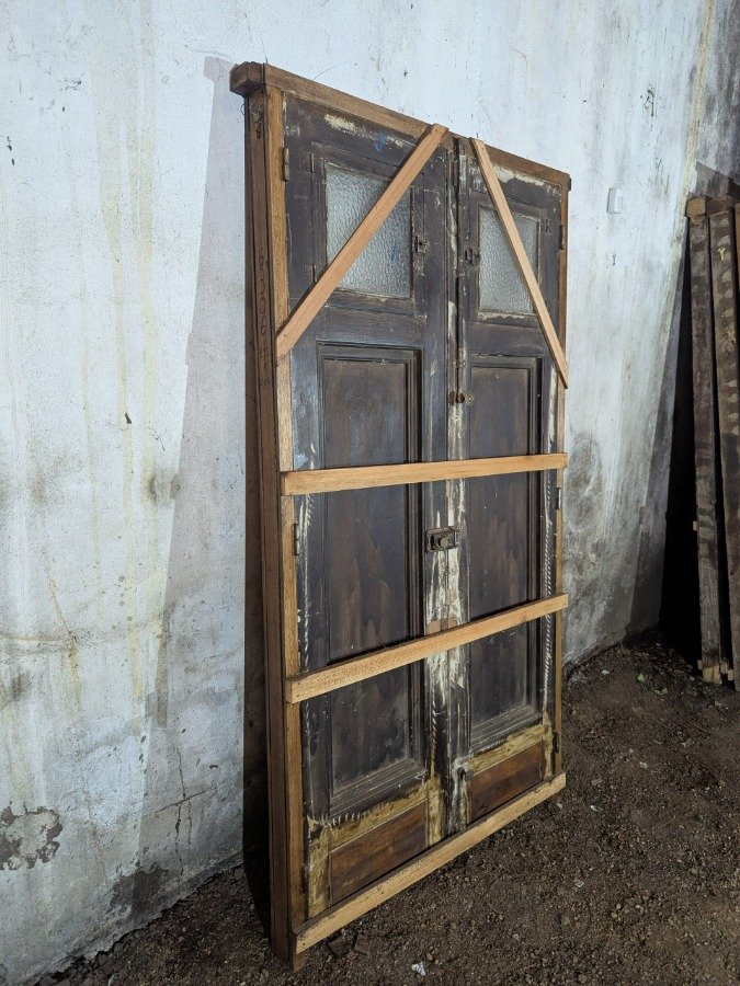 Puerta antigua de frente doble hoja y marco - imagen 10