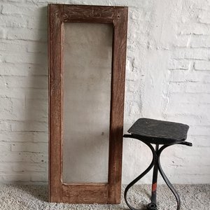 Lote anterior: Hoja de Ventana Antigua de Cedro con Soporte Metálico