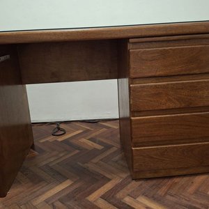 Escritorio Modular Esquinero de Madera con Cajonera y Tapa de Vidrio - imagen 6