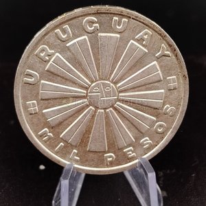 Moneda de Uruguay "Mil Pesos" con Sol de Mayo - imagen 1