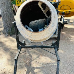 Lote anterior: Hormigonera de Construcción Usada