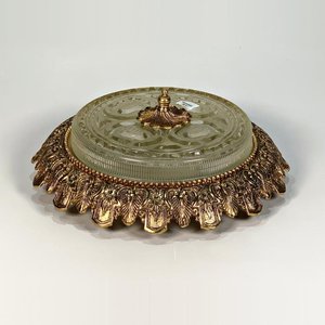 Plafón de Metal Dorado con Pantalla de Vidrio Prensado y Detalle Floral - imagen 1