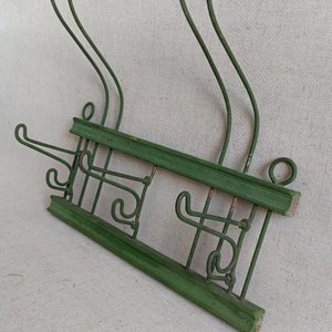 Antiguo Perchero de Madera y Metal con Perchas Móviles - imagen 4