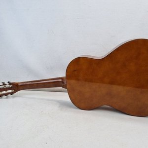 Guitarra Criolla Memphis CC-1 para Estudio con Estuche - imagen 4