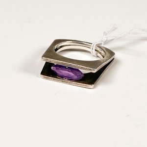 Anillo de Plata con Piedra Morada Talla 16 mm - imagen 2