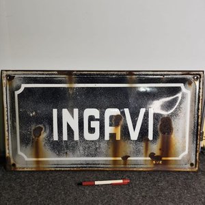 Chapa Esmaltada "INGAVI SUE" Bombe Coleccionable - imagen 1