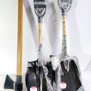 Lote de 5 herramientas: 4 palas con cabo de madera y 1 hacha - imagen 2