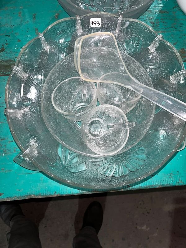 Ponchera de Vidrio Transparente con 12 Pocillos y Cucharón