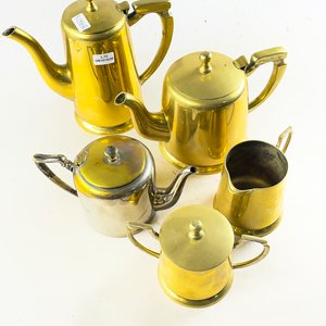 Juego de 5 Piezas Metálicas para Servir: Cafeteras y Azucarero - imagen 4