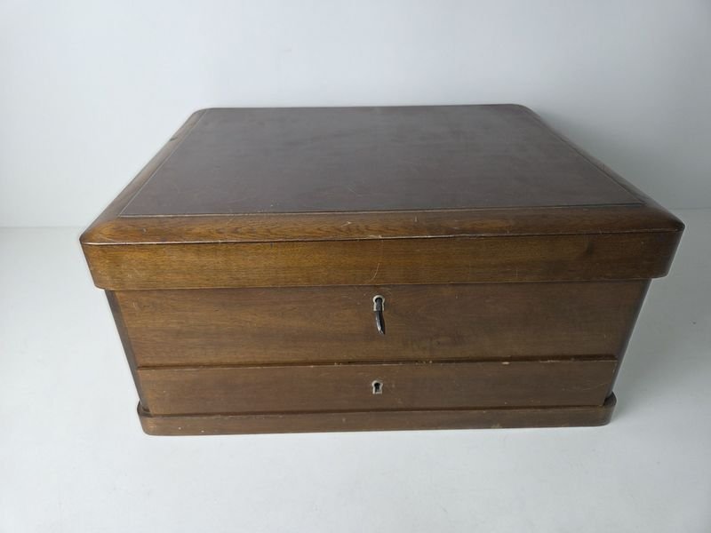 Excepcional juego de cubiertos en platina Eberle con su caja original y llave - imagen 8