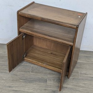 Mueble Auxiliar de Madera con Dos Puertas y Estante - imagen 5