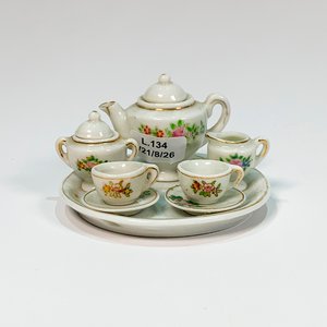 Lote anterior: Juego de Té Miniatura en Porcelana Japonesa Blanca con Flores
