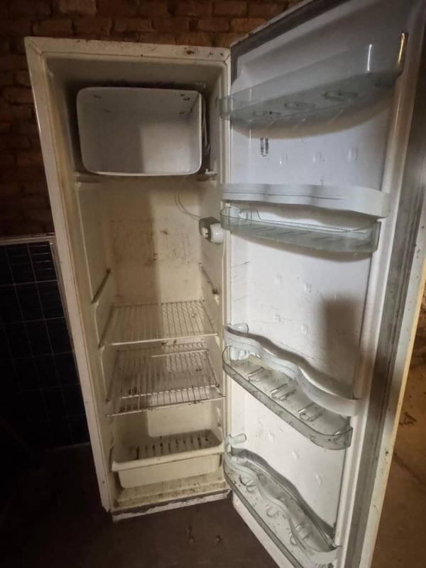 Refrigerador Consul 240 LTS en buen estado - imagen 1