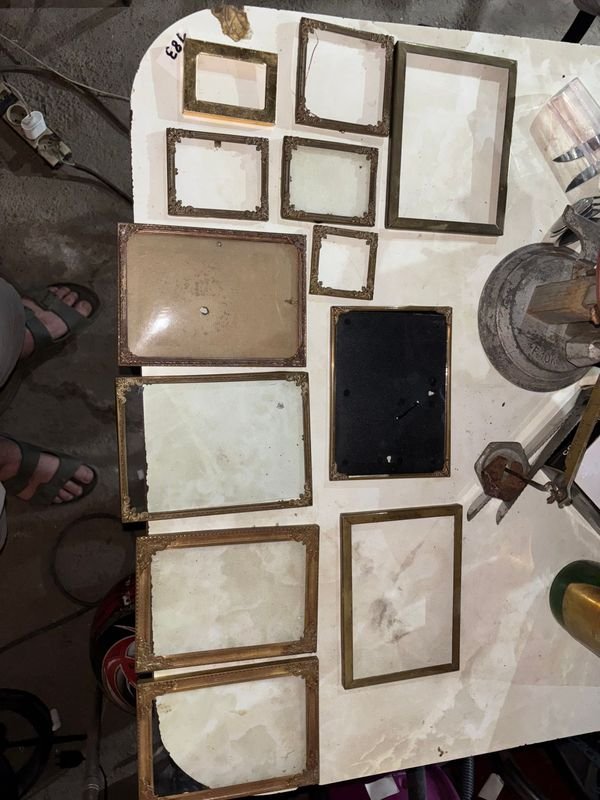 Juego de Marcos antiguos francés con detalles ornamentados en relieve - imagen 4