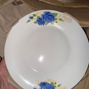 Juego de Vajilla con Tazas y Platos Decorados con Rosas Azules - imagen 2