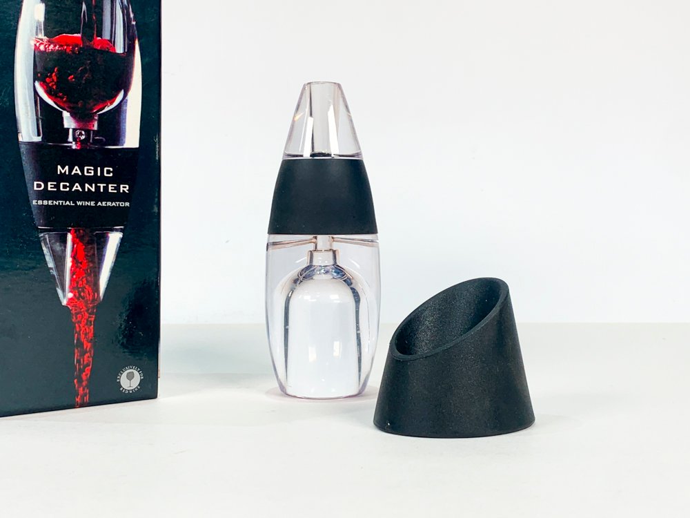 Decantador de vino en acrilico y plastico - imagen 2