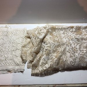 Lote de Manteles, Caminos de Mesa y Repasadores de Tela y Crochet - imagen 13