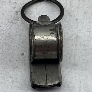 Silbato Inglés Acme Metálico con Aro - imagen 4