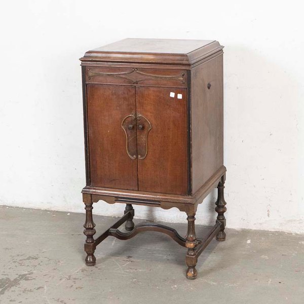 Mueble de antiguo tocadiscos BRUNSWICK para decorar tu hogar - imagen 1