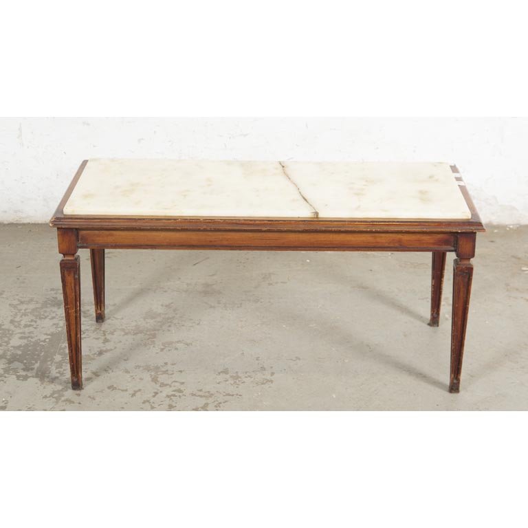 Mesa de Living Estilo Luis XVI con Mármol y Detalles en Madera
