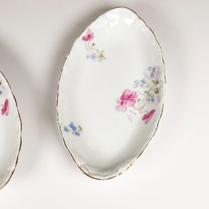 Dos Rabaneras de Porcelana Alemana KPM con Flores - imagen 3