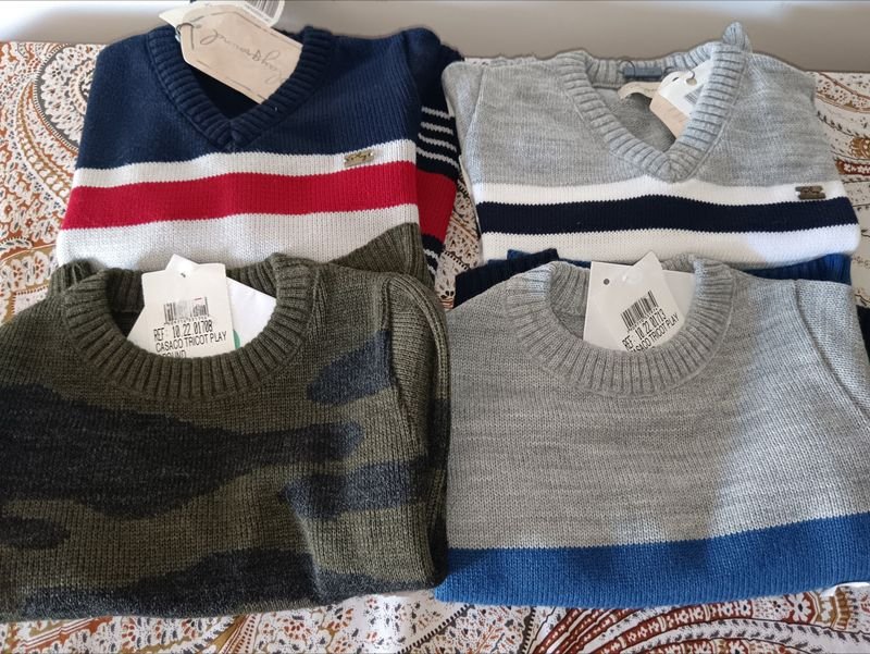 Ropa de bebé: buzos escote en V y a la base - imagen 2