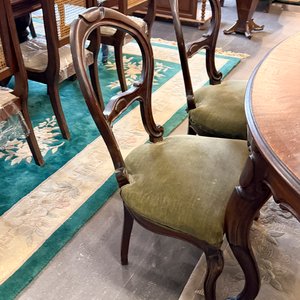 Mesa de Comedor Ovalada con Sillas Estilo Luis XV - imagen 3