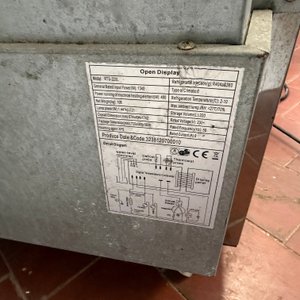 Exhibidor Refrigerado de Lácteos con Puerta de Vidrio - imagen 7
