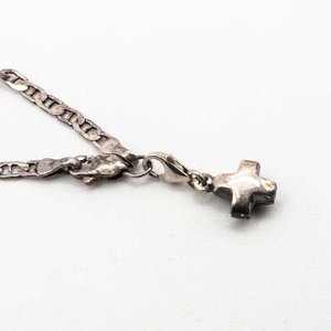 Pulsera de Plata con Dije Cruz - imagen 2