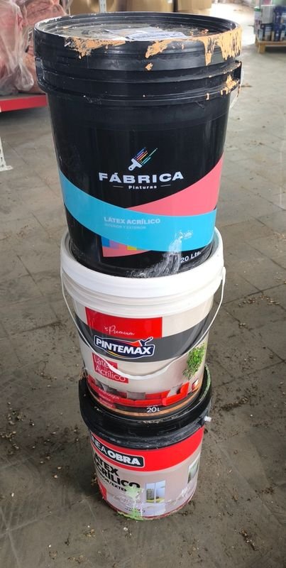 Tres Baldes de Pintura Látex Acrílico de 20 Litros