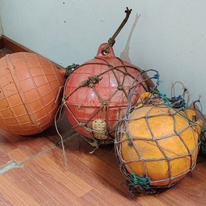 Lote de 3 Flotadores Esféricos con Red Naranja y Rojo - imagen 2