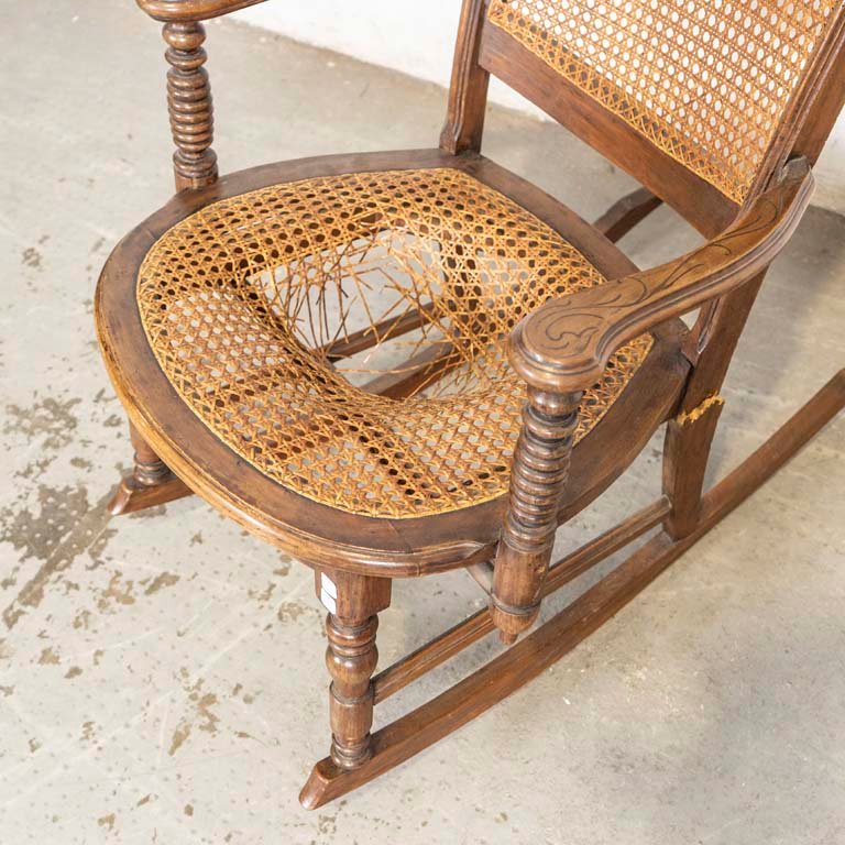 Sillón mecedora con asiento y respaldo esterillados para restaurar - imagen 3